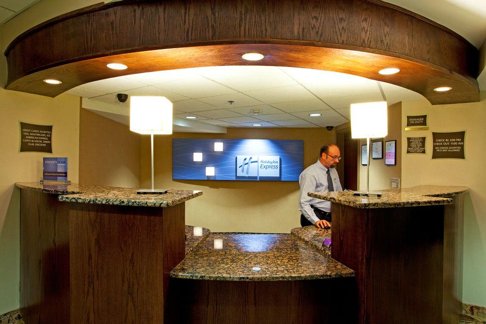Holiday Inn Express Rochester - Greece By Ihg מראה חיצוני תמונה