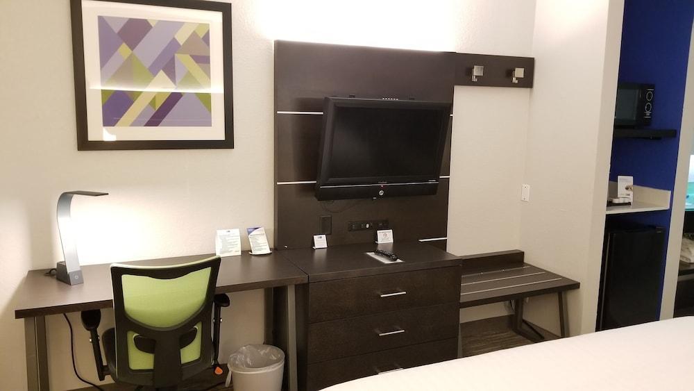 Holiday Inn Express Rochester - Greece By Ihg מראה חיצוני תמונה
