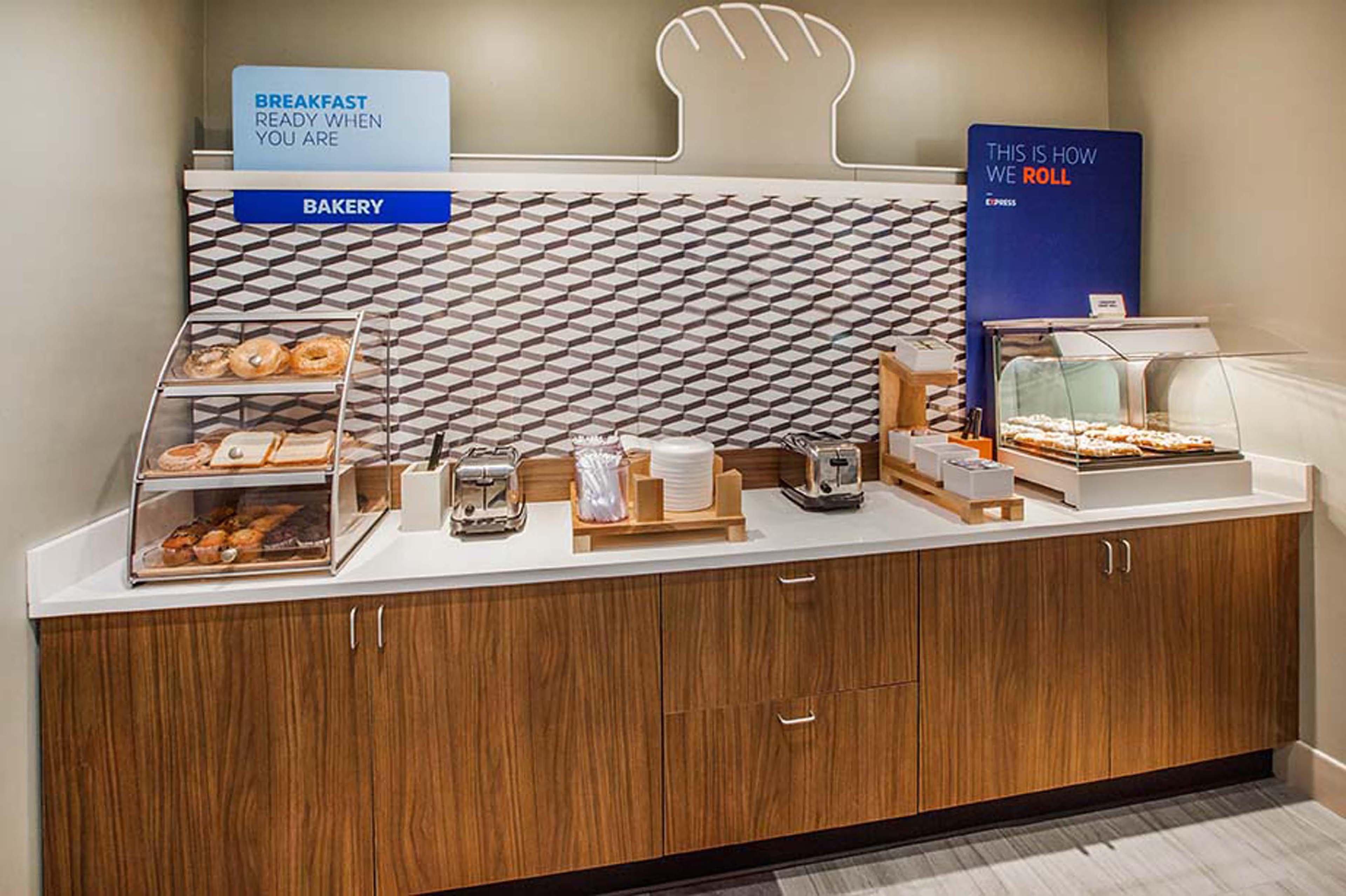 Holiday Inn Express Rochester - Greece By Ihg מראה חיצוני תמונה