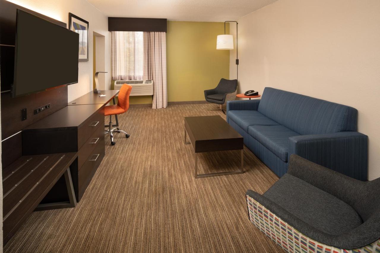 Holiday Inn Express Rochester - Greece By Ihg מראה חיצוני תמונה