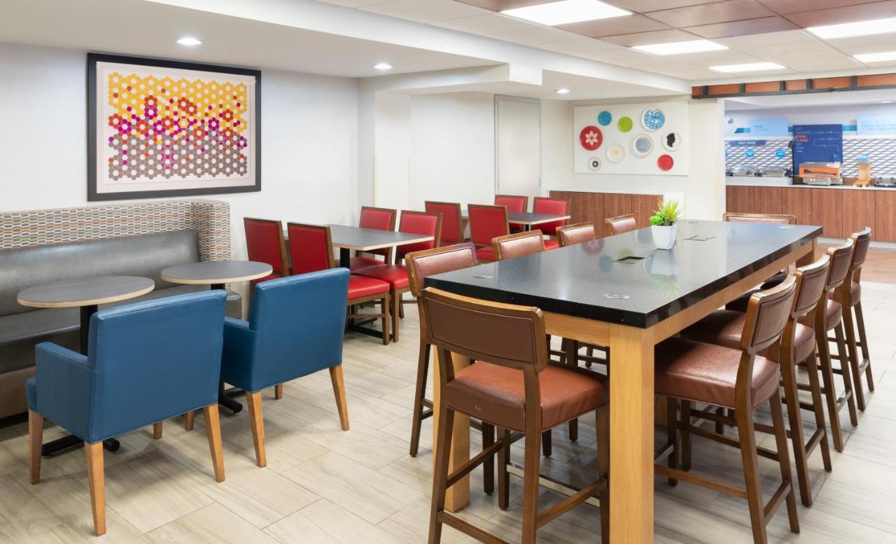 Holiday Inn Express Rochester - Greece By Ihg מראה חיצוני תמונה