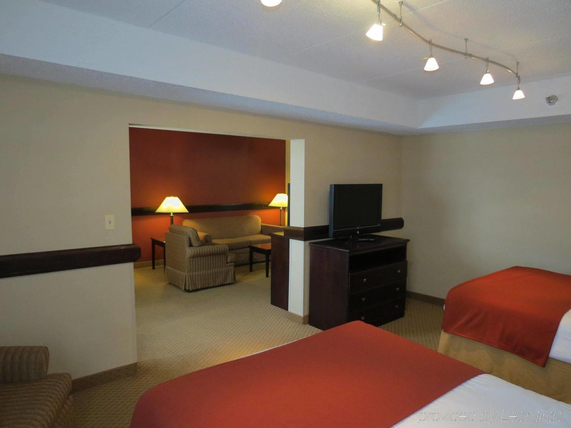 Holiday Inn Express Rochester - Greece By Ihg מראה חיצוני תמונה